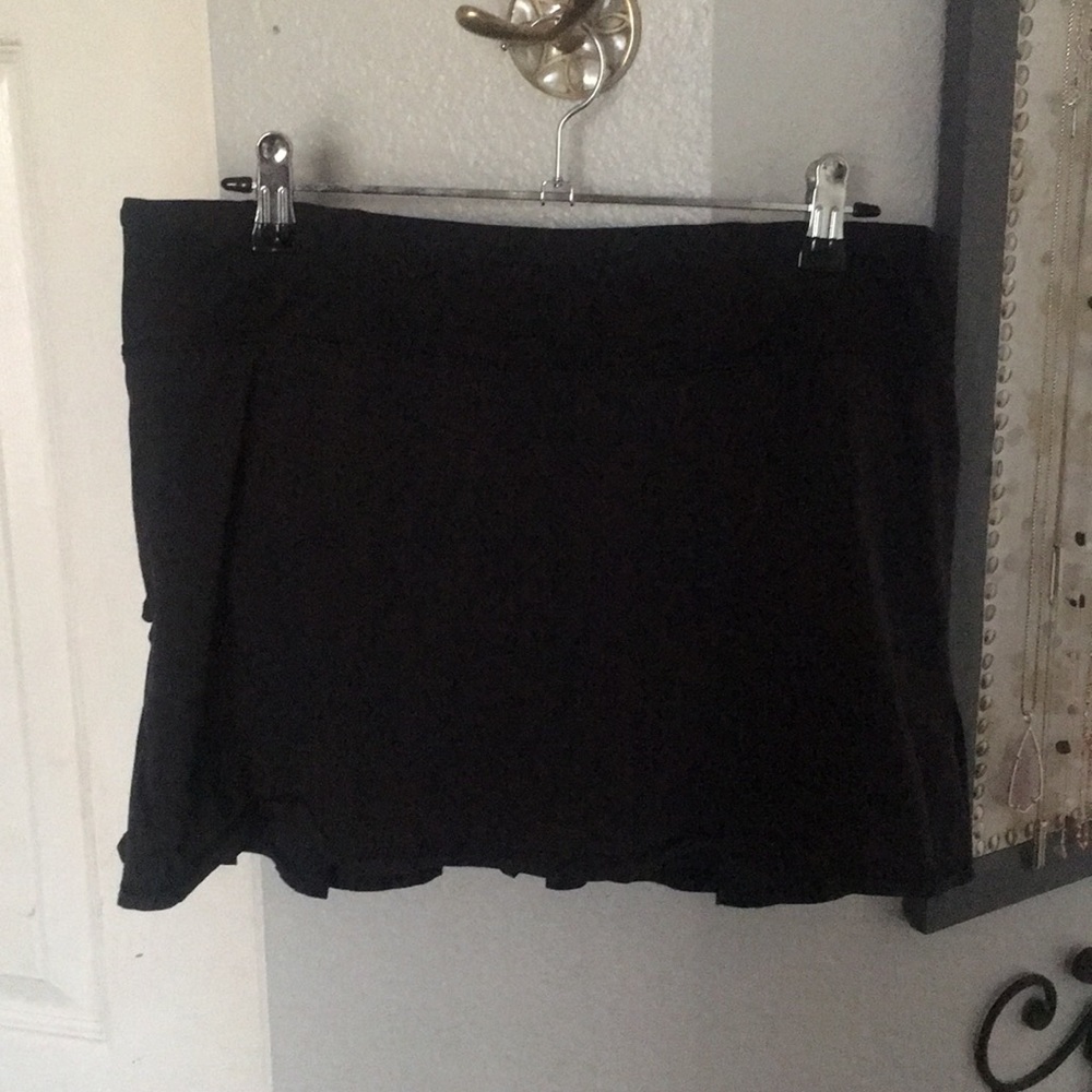 Black Lululemon skort
